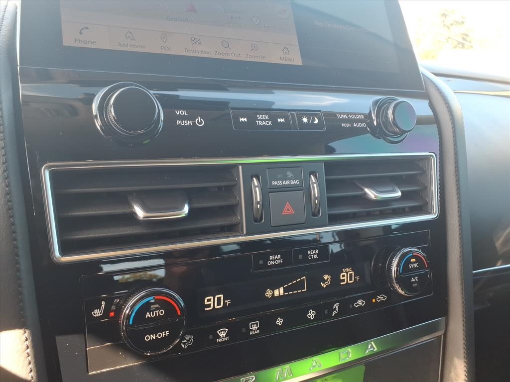 Nissan Armada 4x2 SV 2022