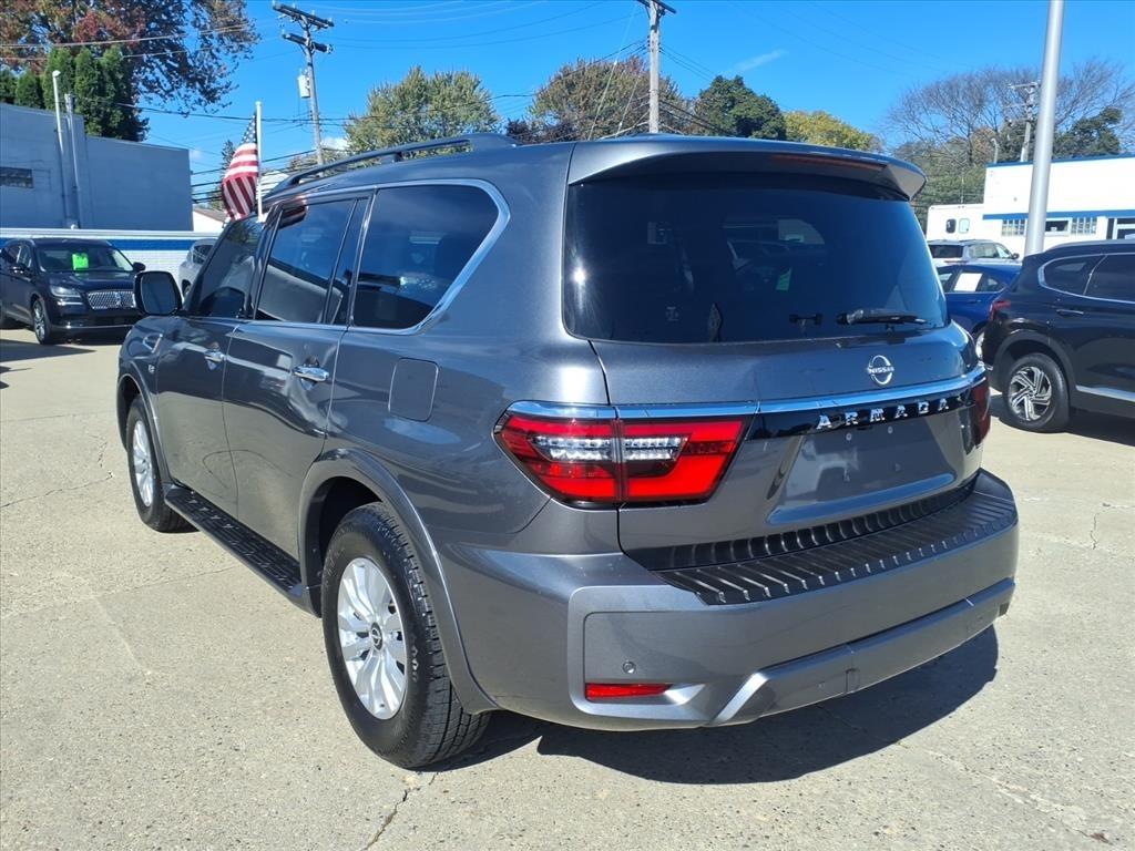 Nissan Armada 4x2 SV 2022