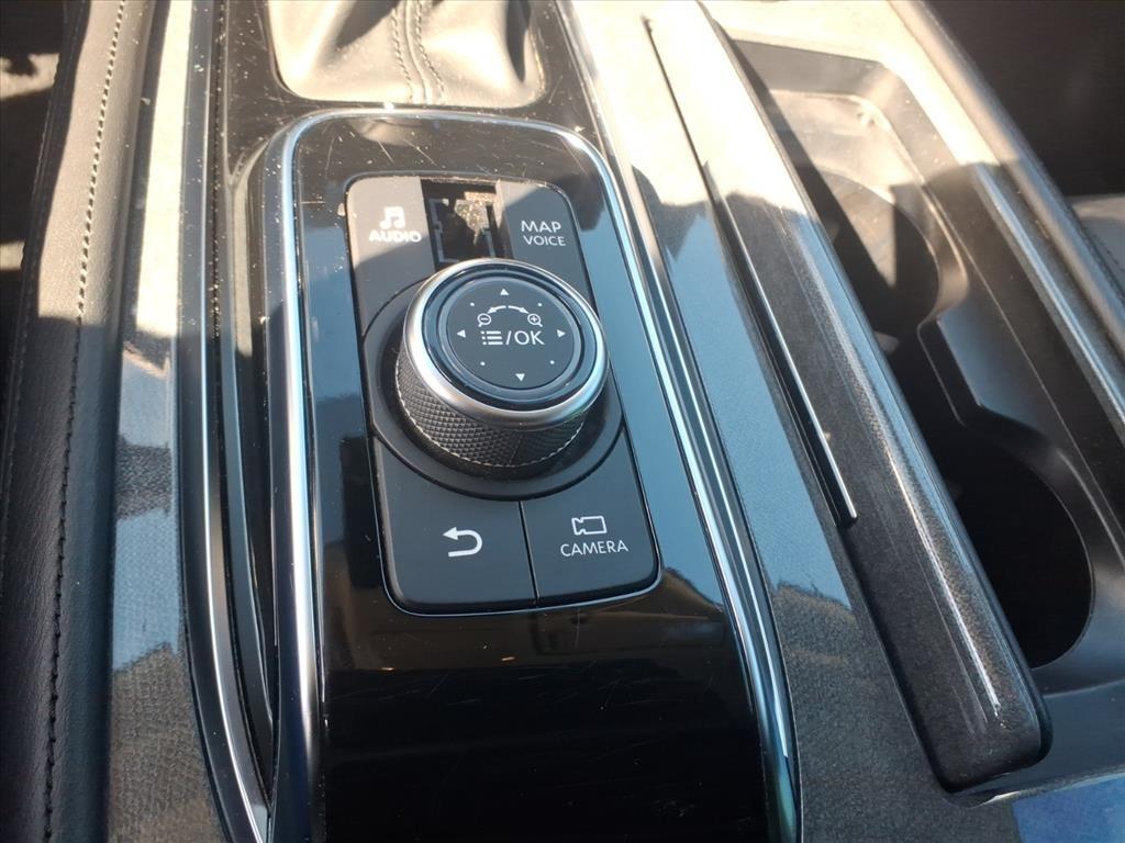 Nissan Armada 4x2 SV 2022