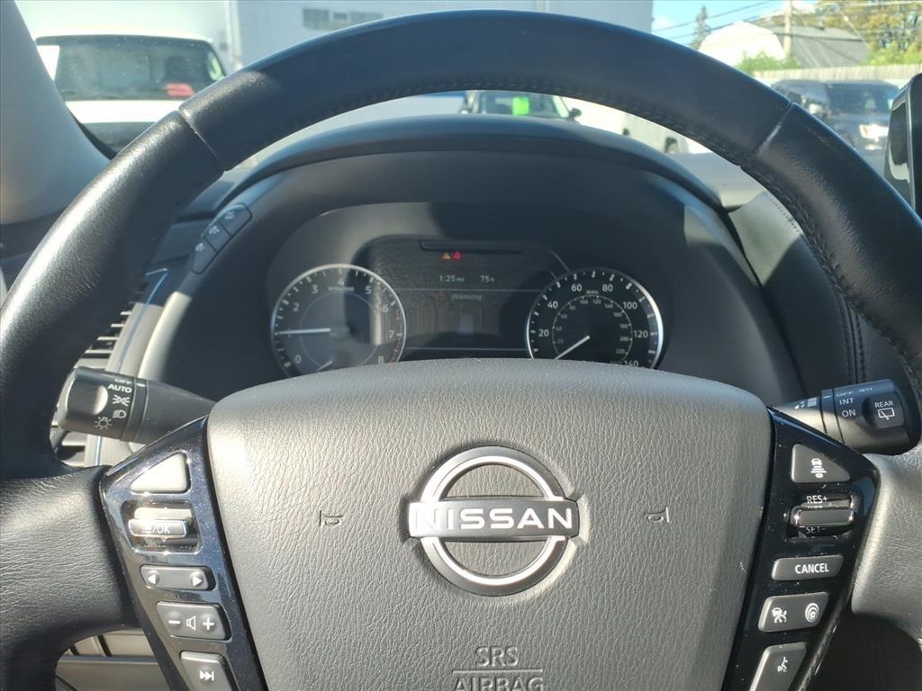 Nissan Armada 4x2 SV 2022