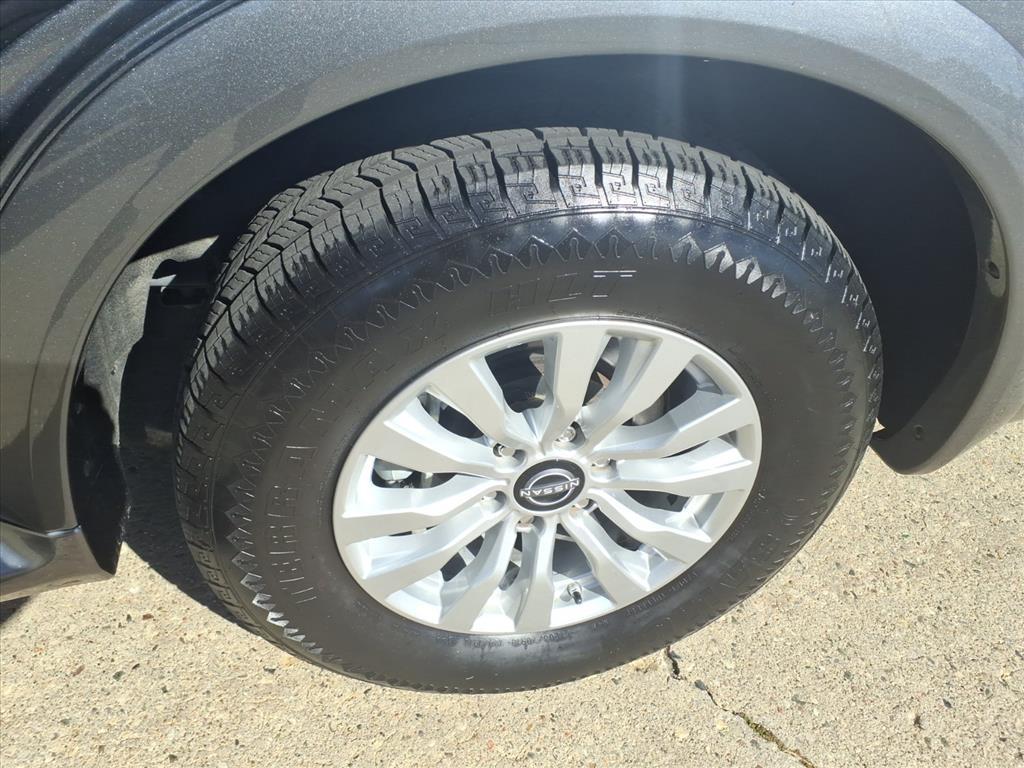 Nissan Armada 4x2 SV 2022