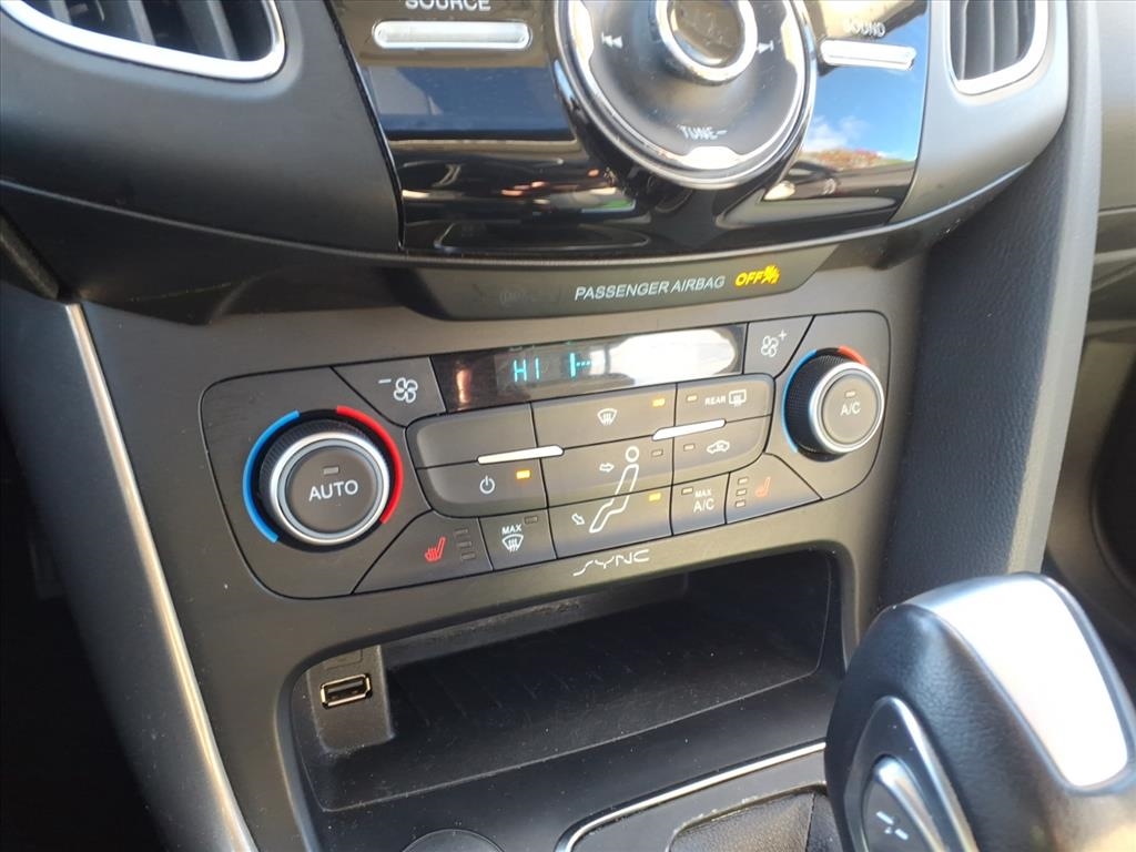 Ford Focus Titanium Hatch 2018 Ford Focus Titanium Hatch 2018