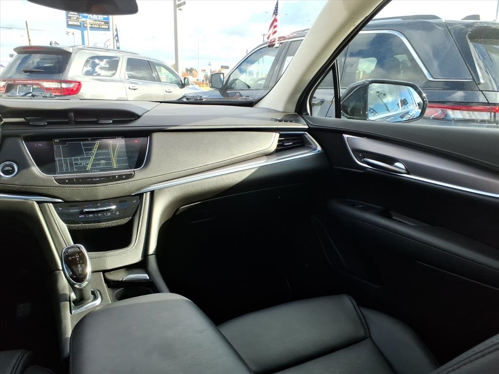 Cadillac XT5 AWD 4dr Luxury 2018 Cadillac XT5 AWD 4dr Luxury 2018