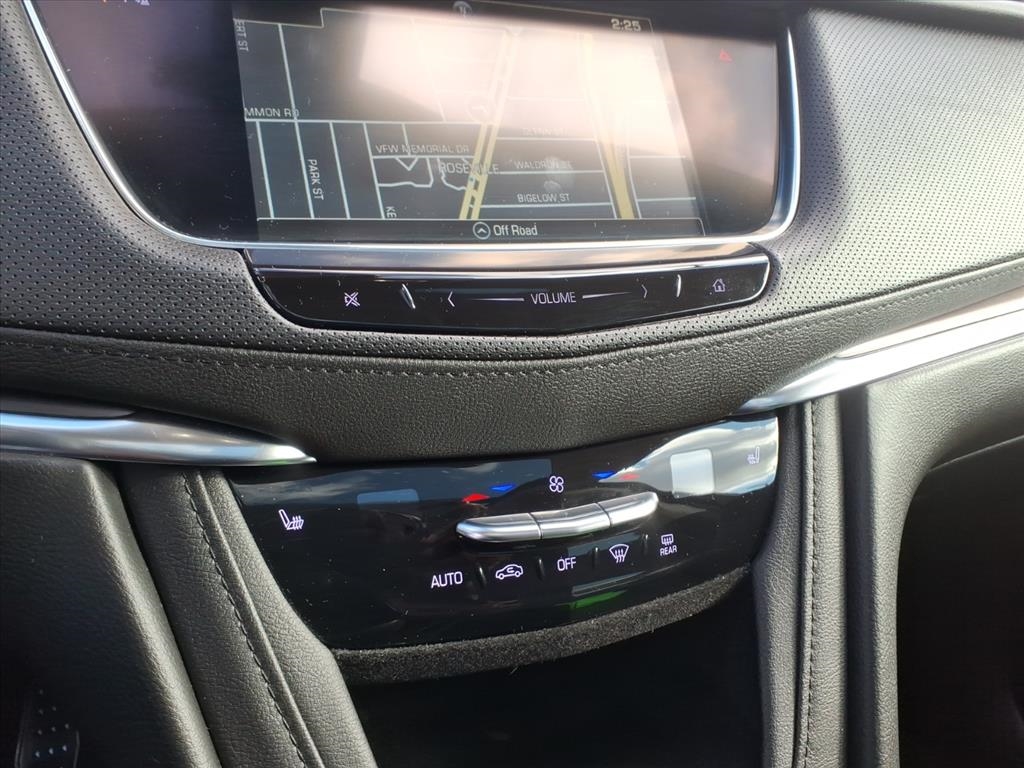 Cadillac XT5 AWD 4dr Luxury 2018 Cadillac XT5 AWD 4dr Luxury 2018