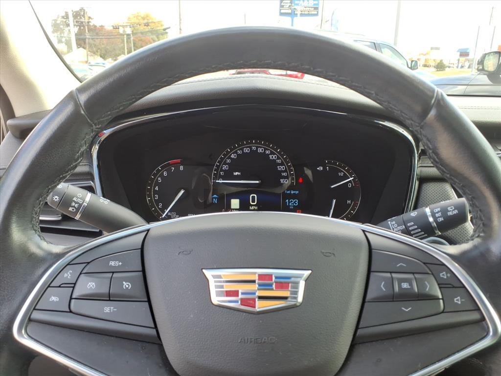 Cadillac XT5 AWD 4dr Luxury 2018 Cadillac XT5 AWD 4dr Luxury 2018