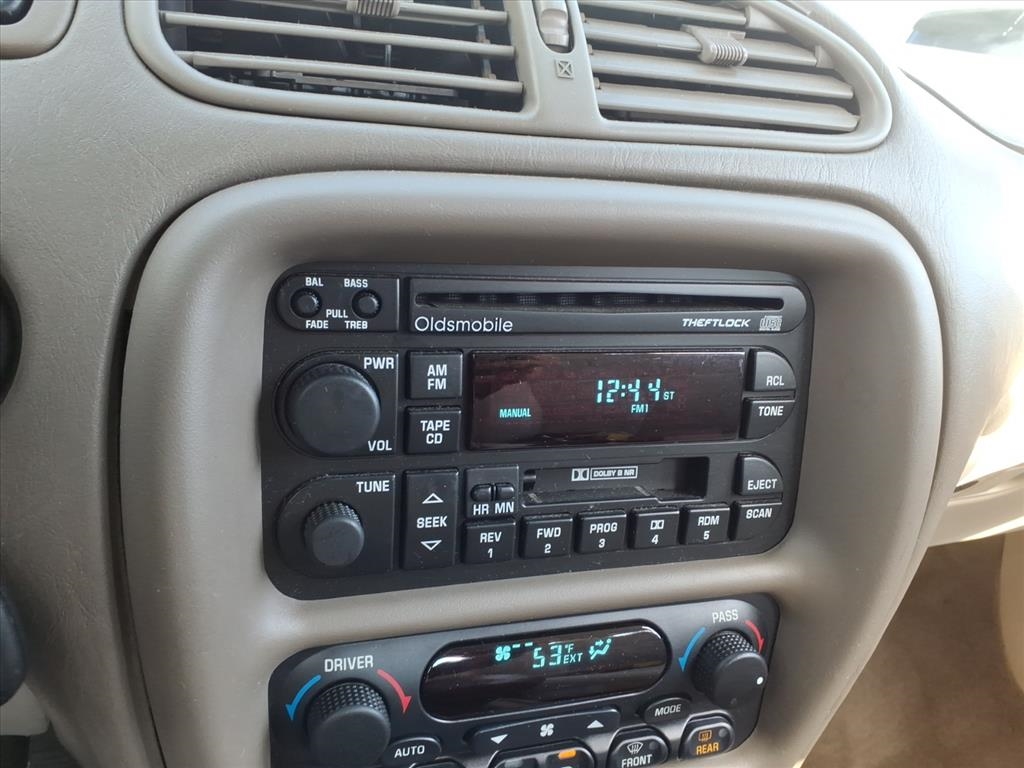 Oldsmobile Intrigue 4dr Sdn GL 2000 Oldsmobile Intrigue 4dr Sdn GL 2000