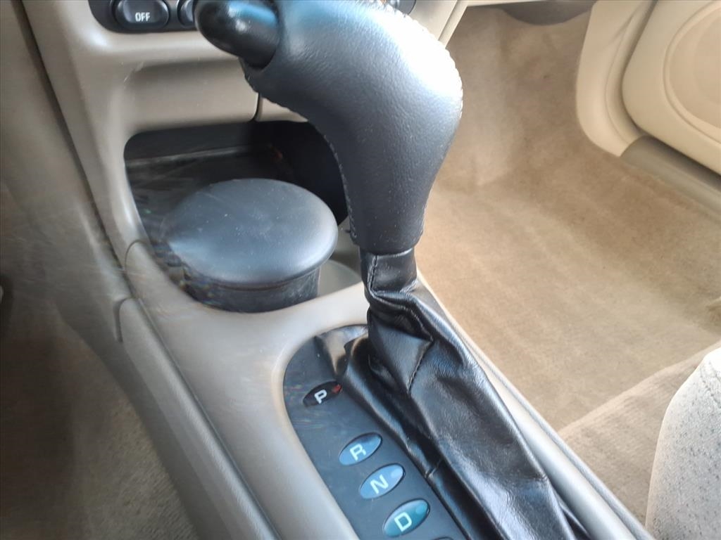 Oldsmobile Intrigue 4dr Sdn GL 2000 Oldsmobile Intrigue 4dr Sdn GL 2000