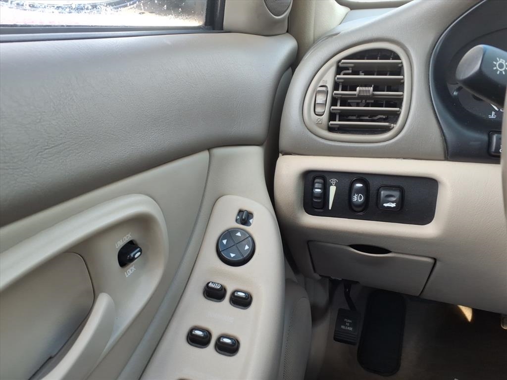 Oldsmobile Intrigue 4dr Sdn GL 2000 Oldsmobile Intrigue 4dr Sdn GL 2000