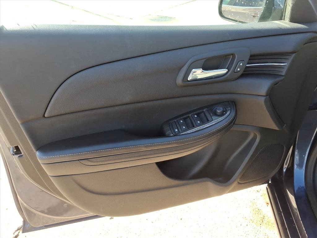 Chevrolet Malibu 4dr Sdn LT w/1LT 2015 Chevrolet Malibu 4dr Sdn LT w/1LT 2015