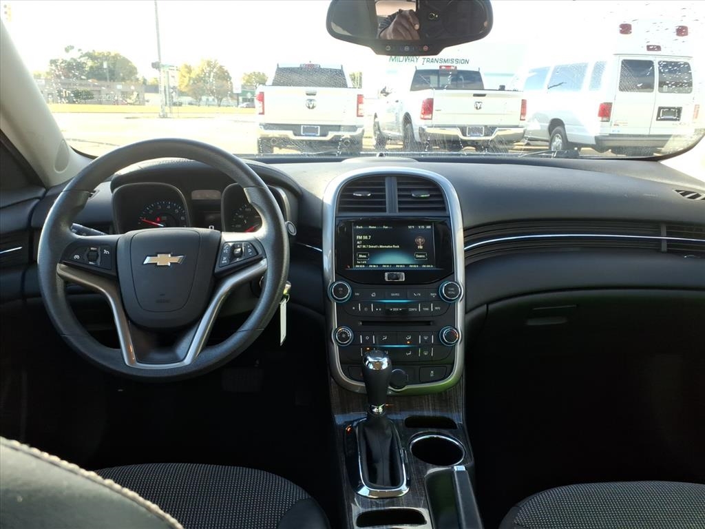 Chevrolet Malibu 4dr Sdn LT w/1LT 2015 Chevrolet Malibu 4dr Sdn LT w/1LT 2015