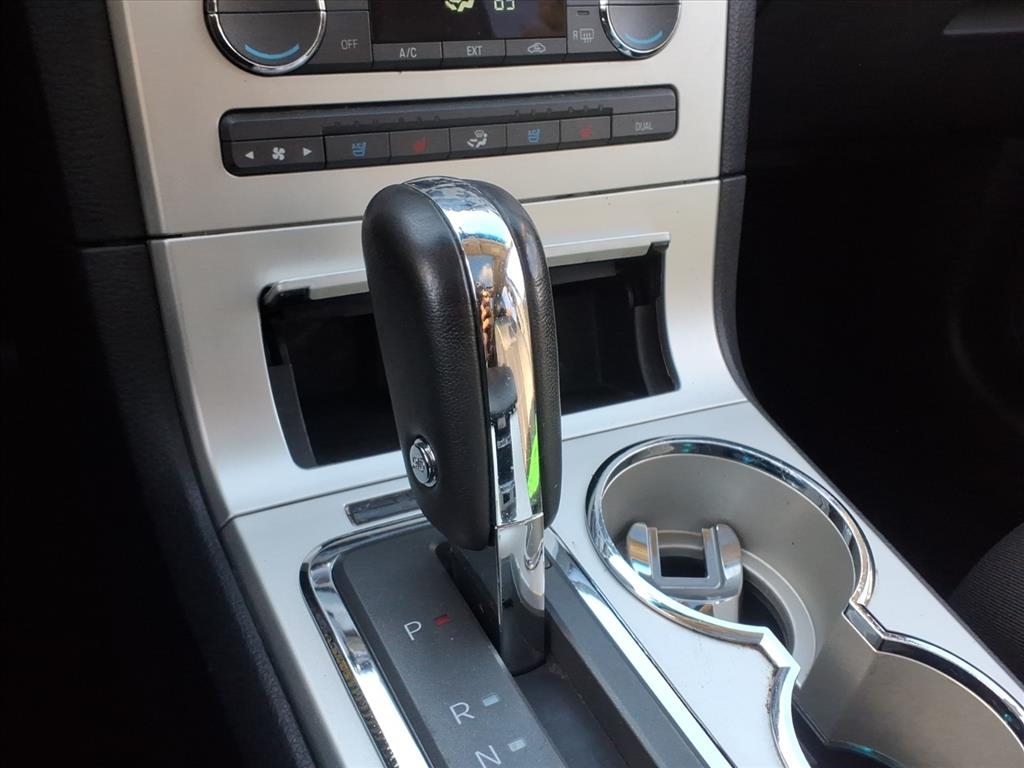 Lincoln MKX AWD 4dr 2010 Lincoln MKX AWD 4dr 2010