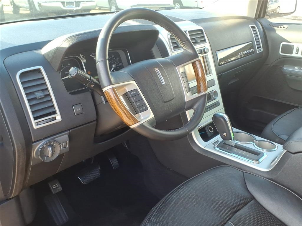 Lincoln MKX AWD 4dr 2010
