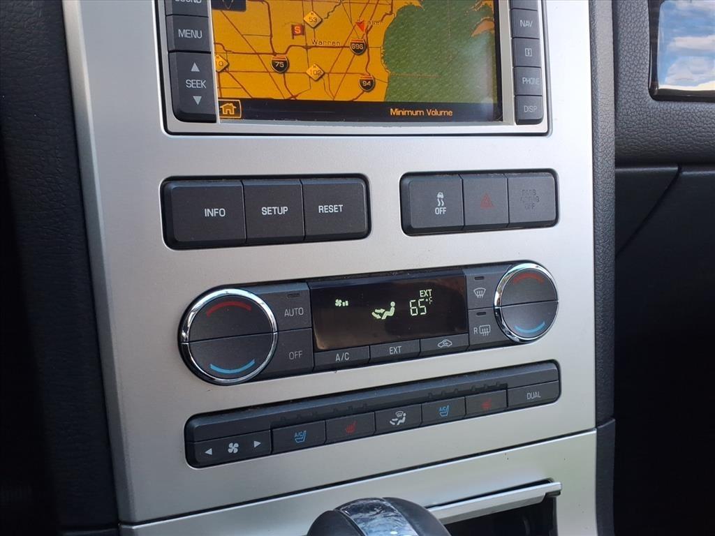 Lincoln MKX AWD 4dr 2010