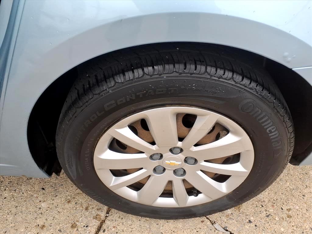 Chevrolet Cruze 4dr Sdn LS 2011