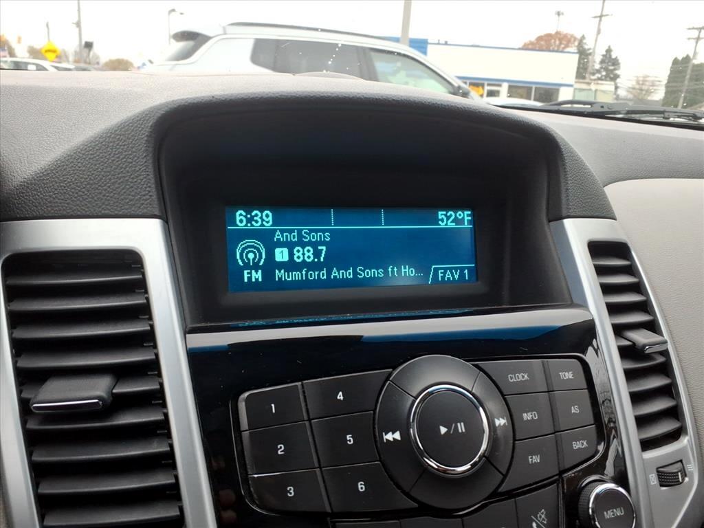 Chevrolet Cruze 4dr Sdn LS 2011