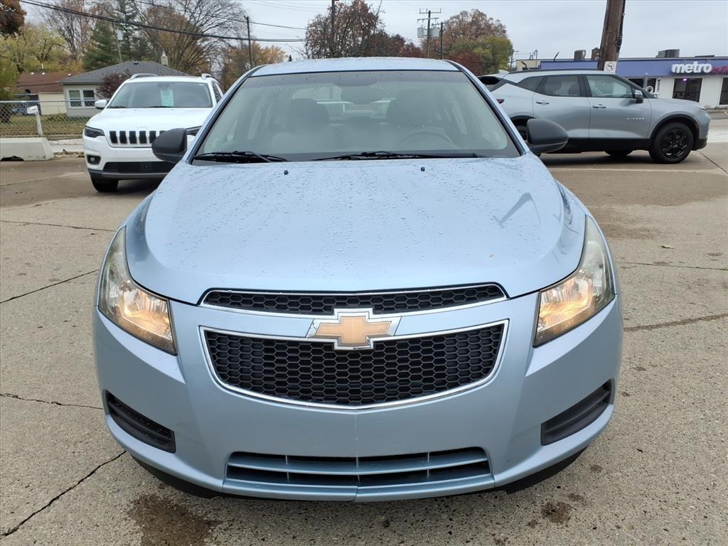 Chevrolet Cruze 4dr Sdn LS 2011