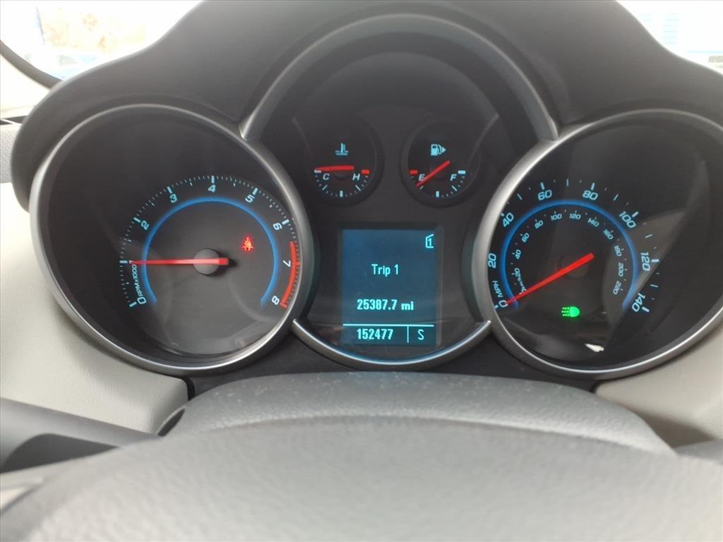 Chevrolet Cruze 4dr Sdn LS 2011