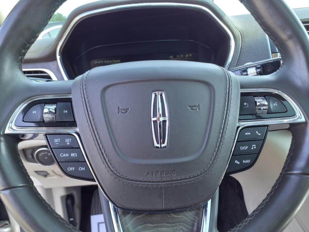 Lincoln Continental Reserve AWD 2017