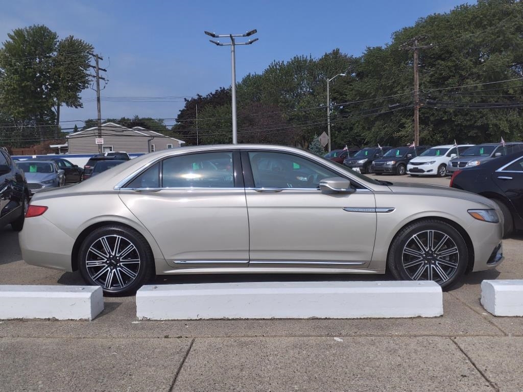 Lincoln Continental Reserve AWD 2017