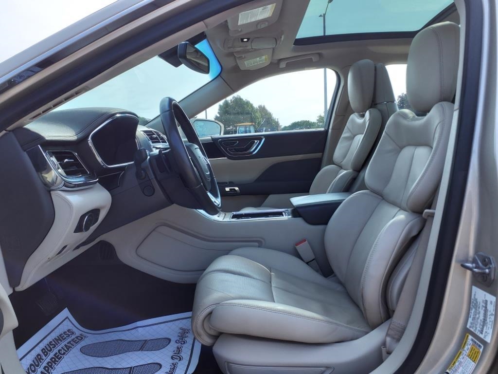 Lincoln Continental Reserve AWD 2017