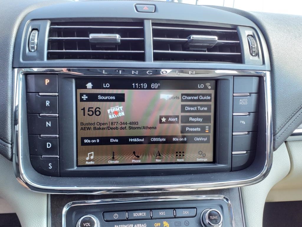 Lincoln Continental Reserve AWD 2017