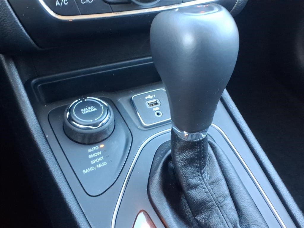 Jeep Cherokee Lux 4x4 2020