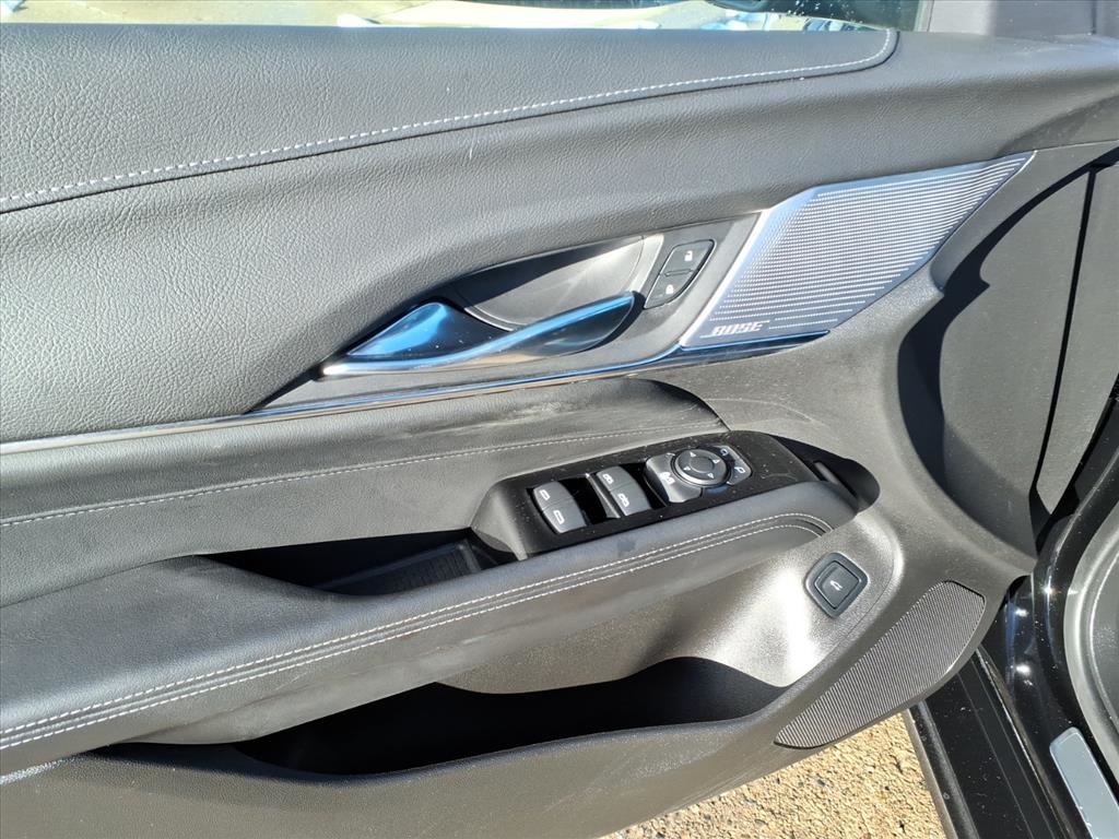 Cadillac CT4 4dr Sdn Luxury 2023