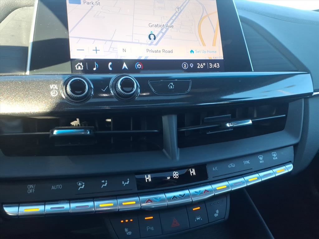 Cadillac CT4 4dr Sdn Luxury 2023