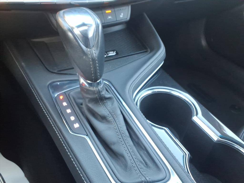 Cadillac CT4 4dr Sdn Luxury 2023