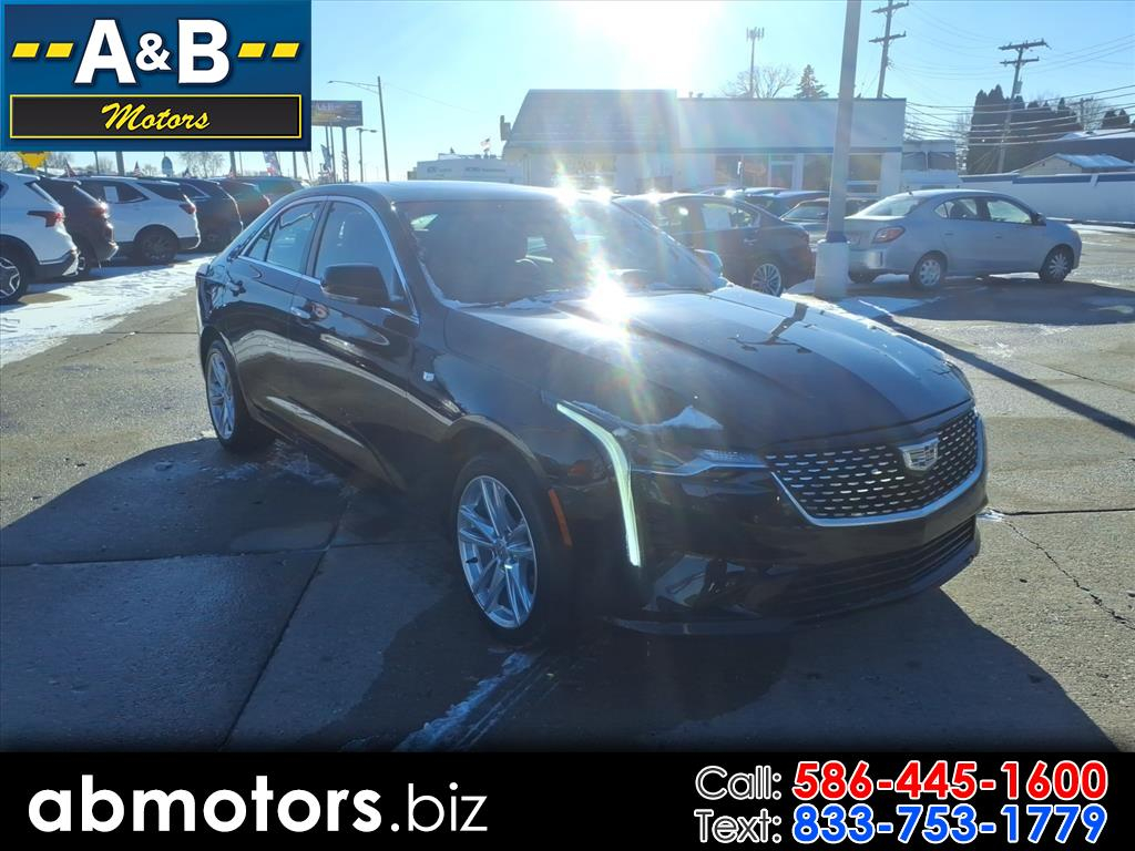 2023 Cadillac CT4 4dr Sdn Luxury