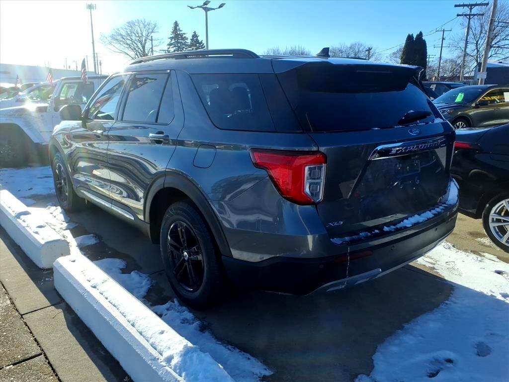 Ford Explorer XLT 4WD 2023