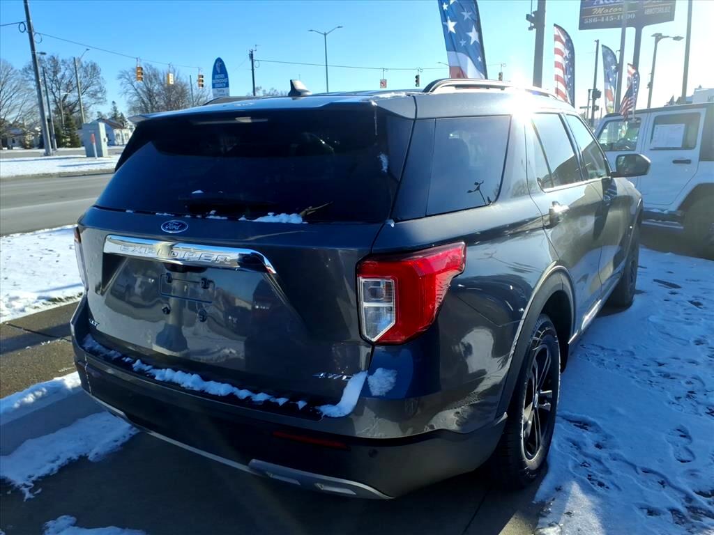 Ford Explorer XLT 4WD 2023