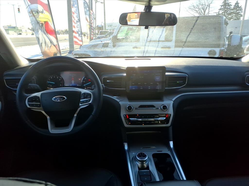 Ford Explorer XLT 4WD 2023