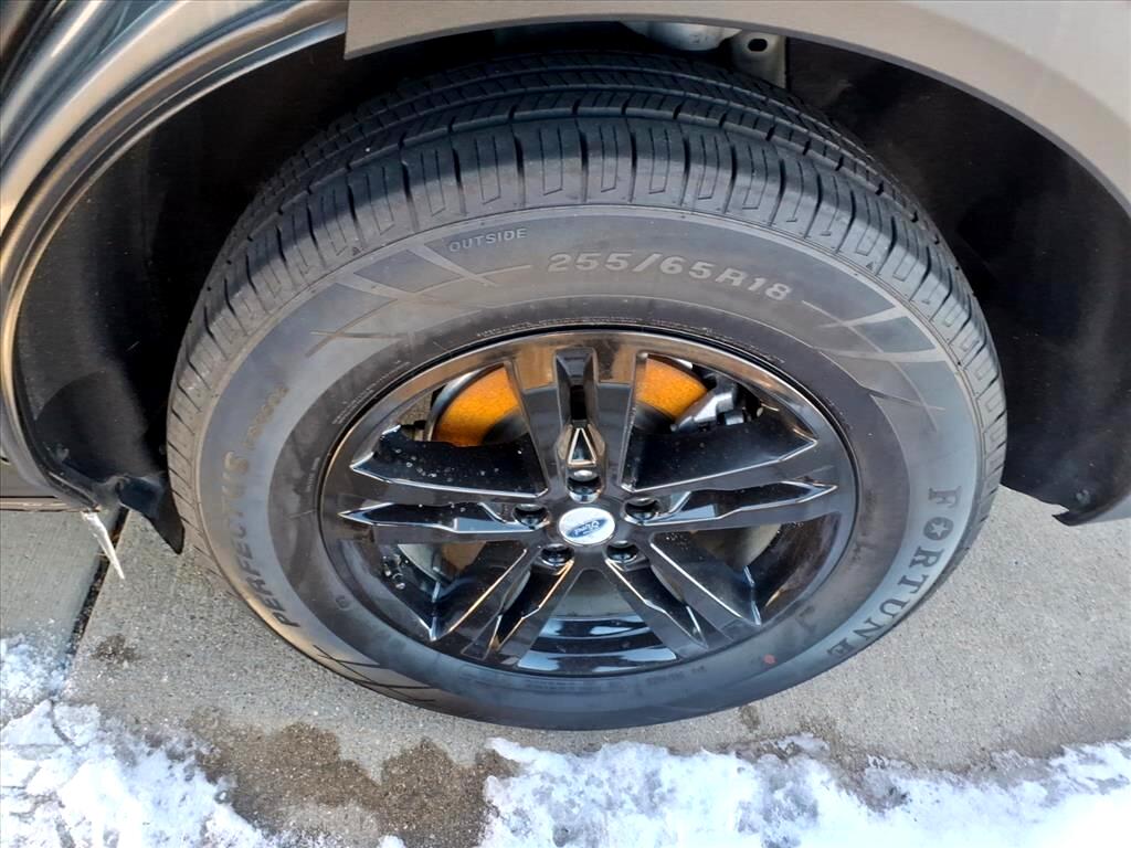 Ford Explorer XLT 4WD 2023