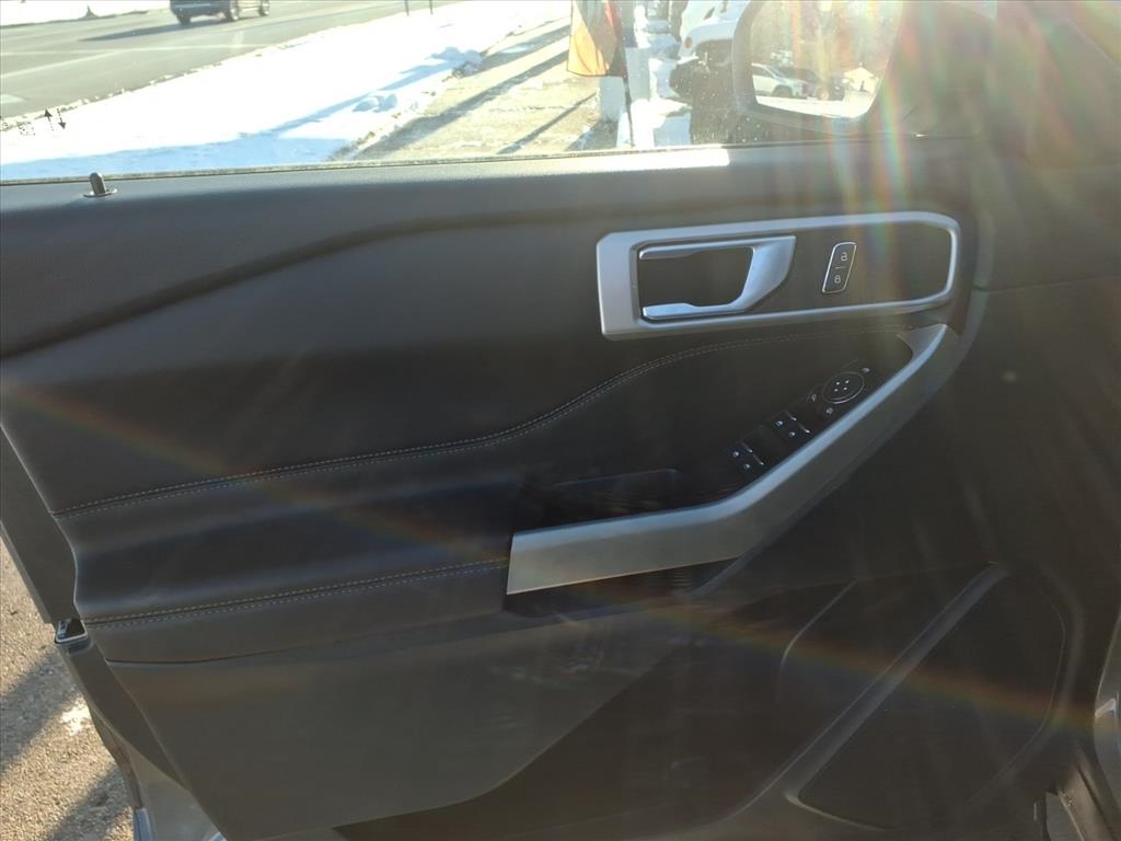 Ford Explorer XLT 4WD 2023