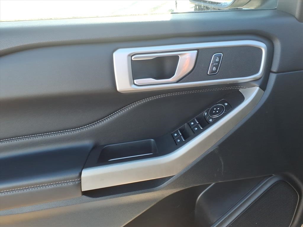 Ford Explorer XLT 4WD 2023