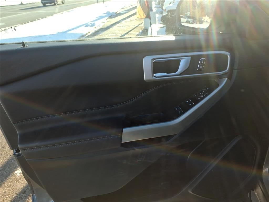 Ford Explorer XLT 4WD 2023