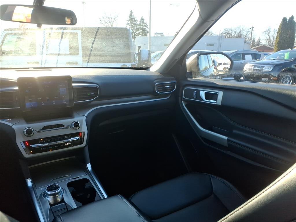 Ford Explorer XLT 4WD 2023