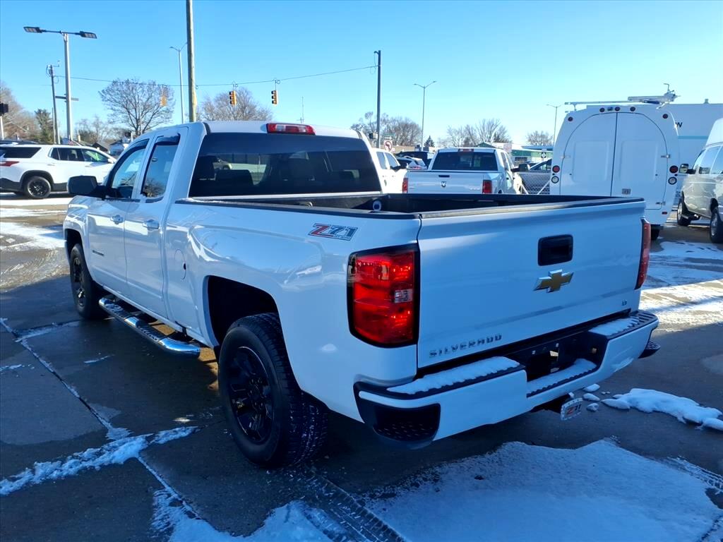 Chevrolet Silverado 1500 4WD Double Cab 143.5" LT w/2LT 2017