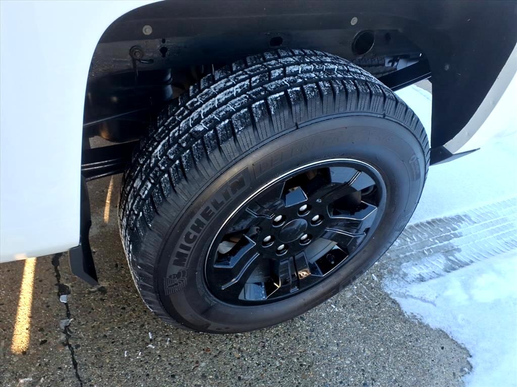 Chevrolet Silverado 1500 4WD Double Cab 143.5" LT w/2LT 2017