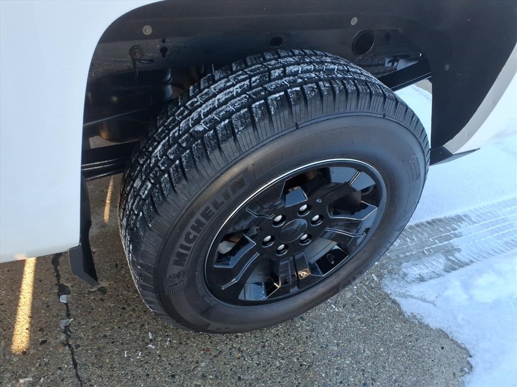 Chevrolet Silverado 1500 4WD Double Cab 143.5" LT w/2LT 2017