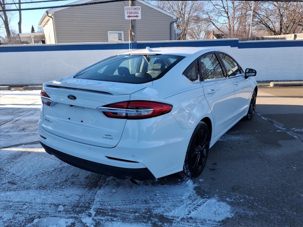 Ford Fusion SE FWD 2020