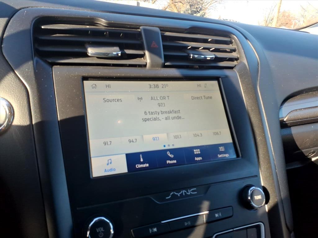 Ford Fusion SE FWD 2020