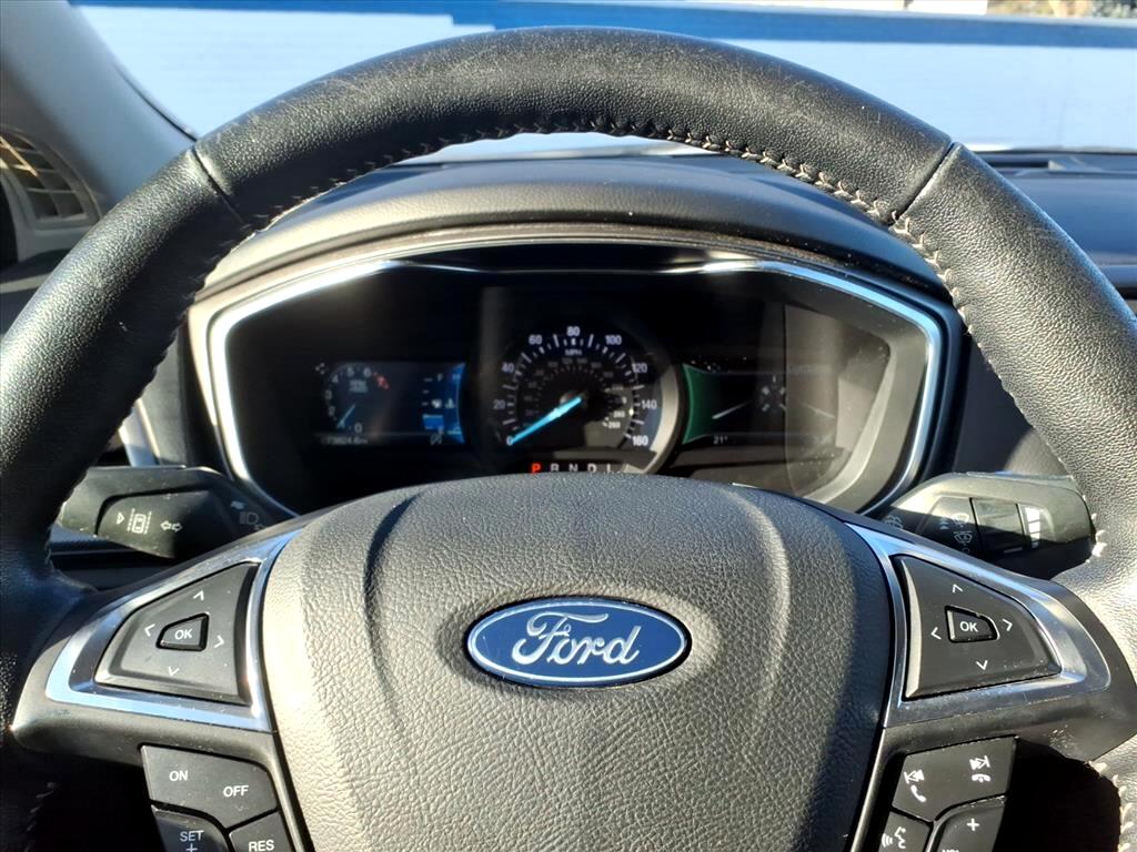 Ford Fusion SE FWD 2020