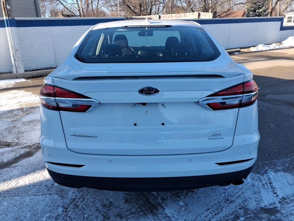 Ford Fusion SE FWD 2020