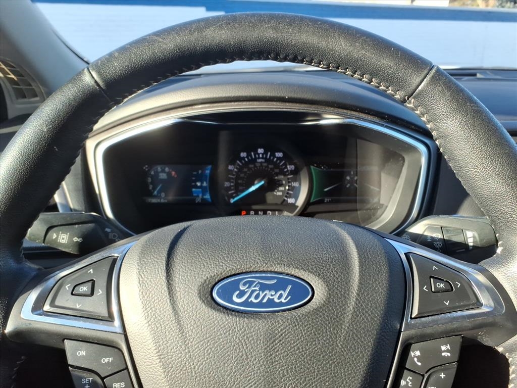 Ford Fusion SE FWD 2020