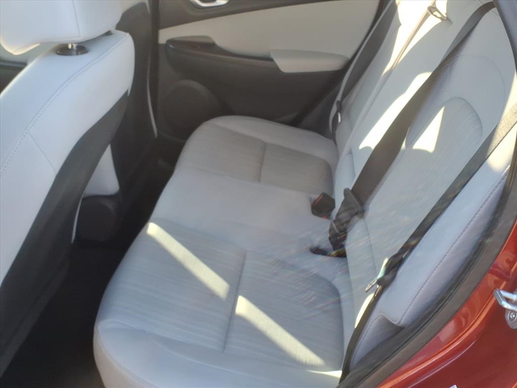 Hyundai Kona SEL Auto FWD 2023