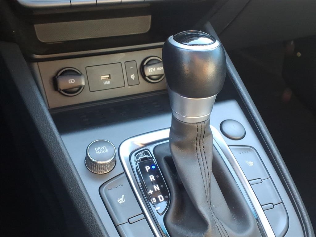 Hyundai Kona SEL Auto FWD 2023