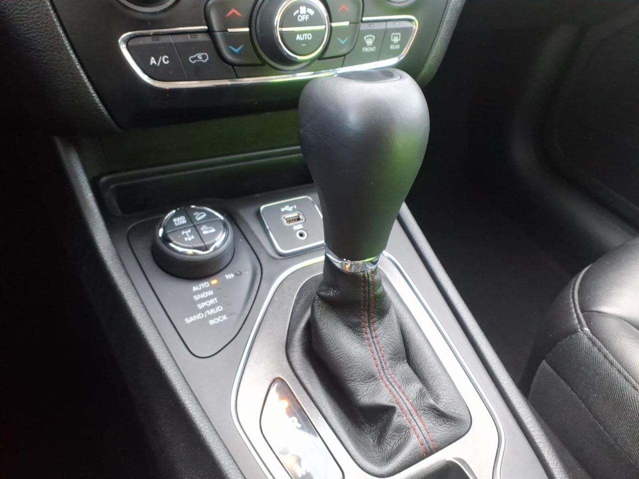 Jeep Cherokee Trailhawk 4x4 2020