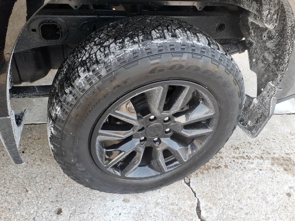 Chevrolet Silverado 1500 4WD Crew Cab 147" LT w/2FL 2021